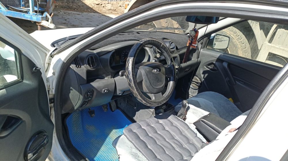 ВАЗ (Lada) Granta 2190, 2013 года