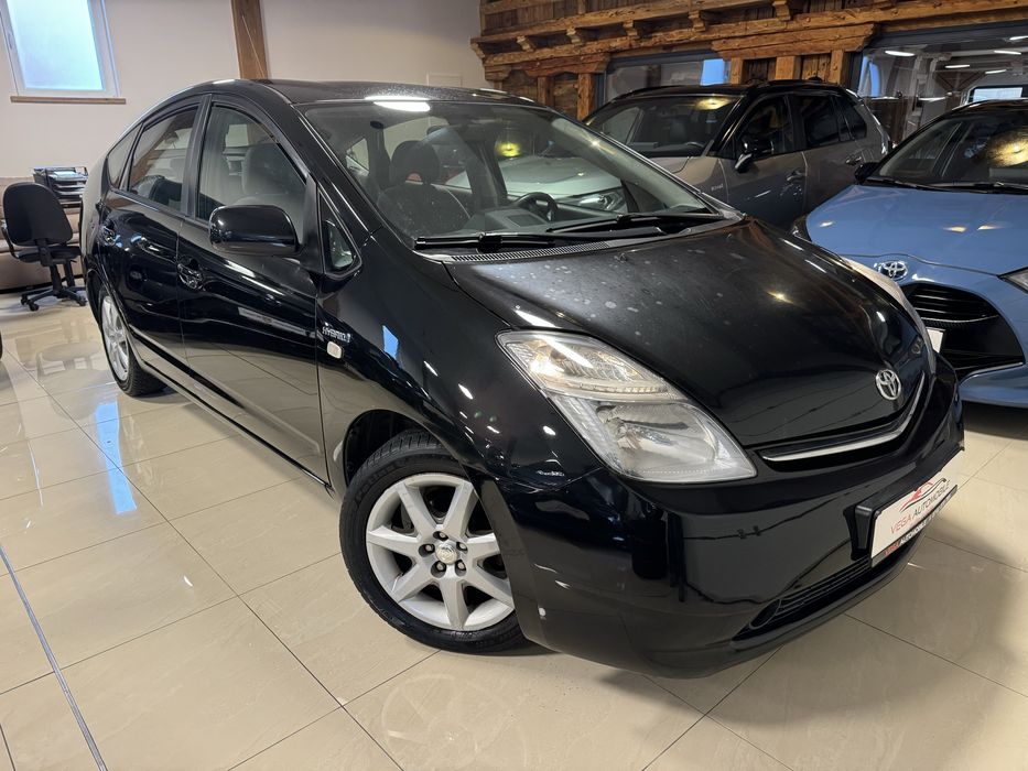 Toyota Prius 1,5 Hibrid Inmatriculata, Consum 4,5%, KM 299900km,