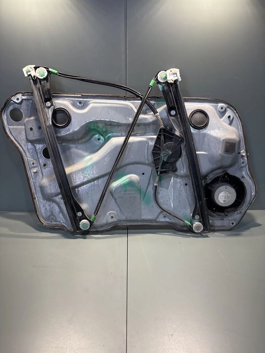 Macara geam dreapta față electrică 1J4837756 / 119698109 / 113122L3/19