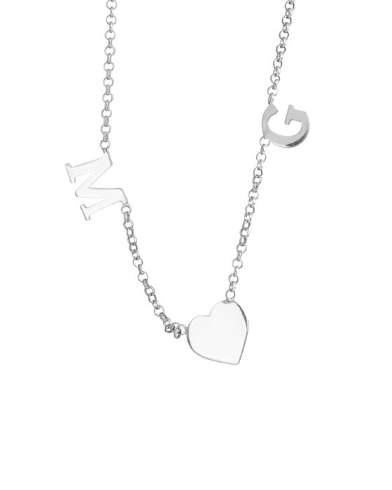 Сребърно колие с инициали на близките ви хора и сърце, колие с име