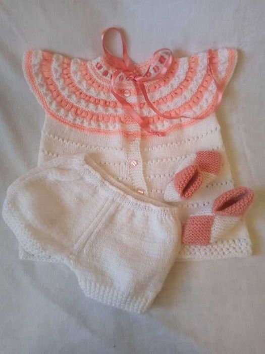 Ръчно плетени бебешки комплекти - НОВИ!