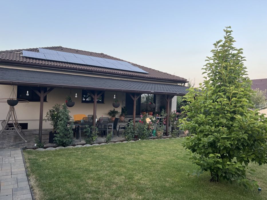 De vãnzare casã modernã pe un nivel gata mobilat