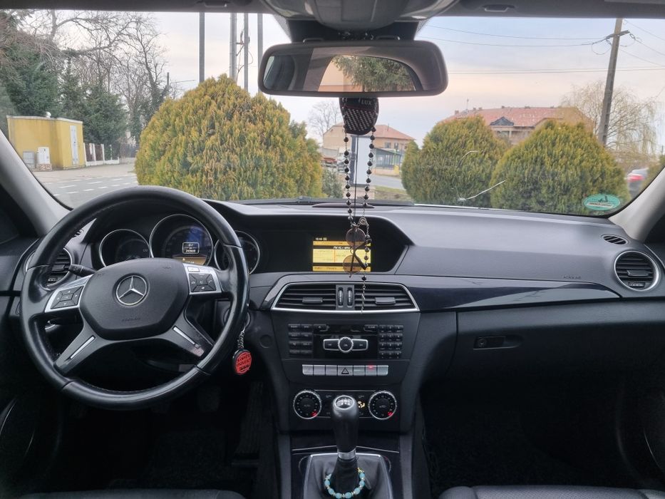 Mercedes C200  An 2012 w204 facelift