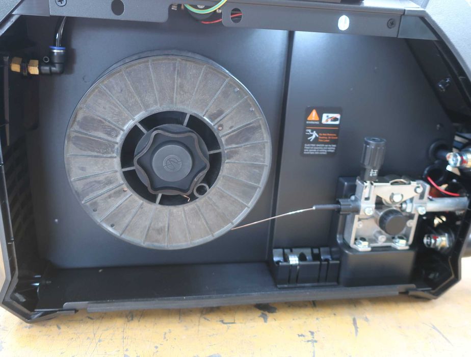 Заваръчен апарат МИГ/МАГ телоподаващо, JASIC MIG 200/250 PFC