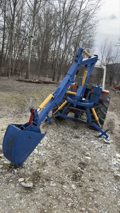 Btrat hidraulic pentru tractor