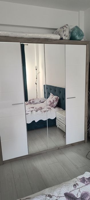 Dulap Haine pentru Dormitor