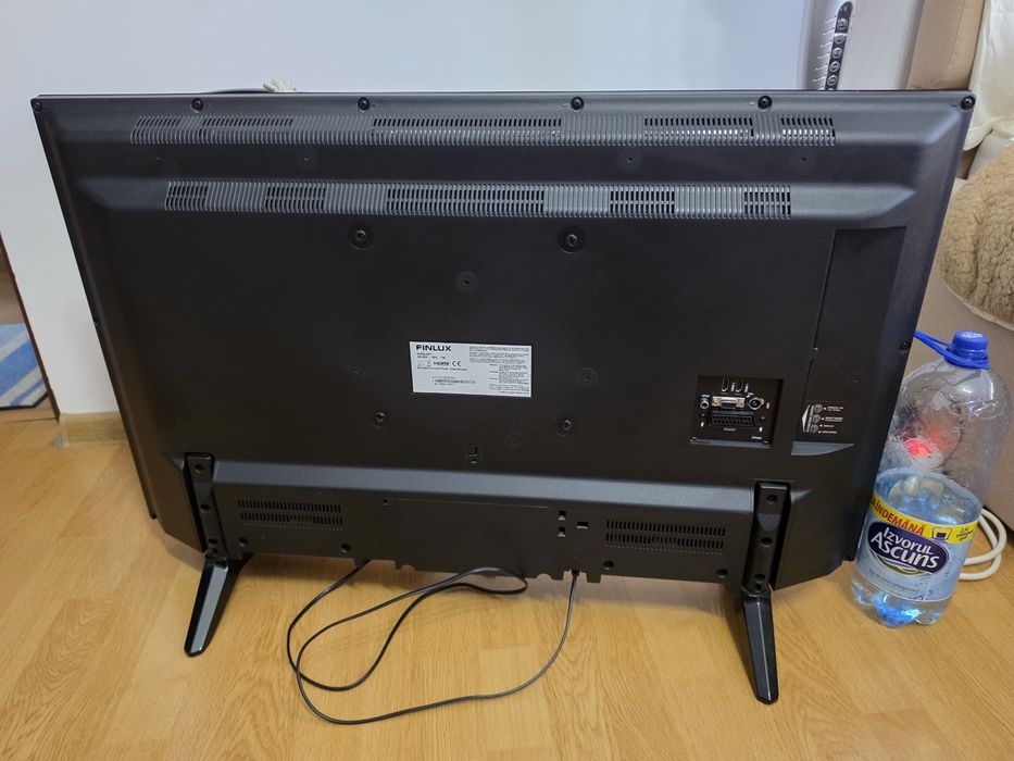 Televizor LED 99 cm HD, Finlux 39FHA4001, suport, telecomanda