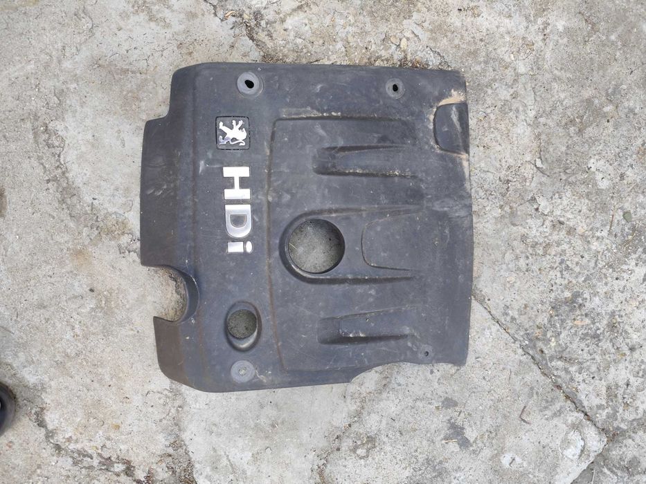 Капак двигател Пежо 307 2.0 HDI