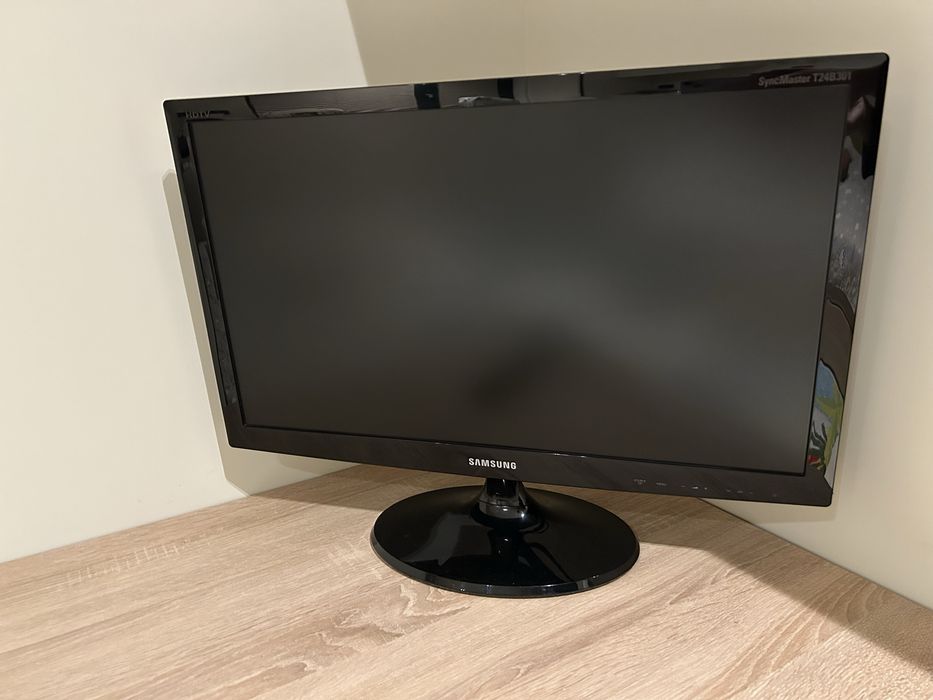 Продавам телевизор Samsung 24 инча