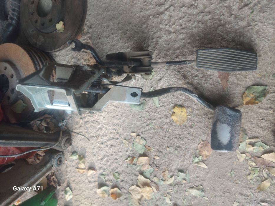 Запчасти на Опель Астра Джи