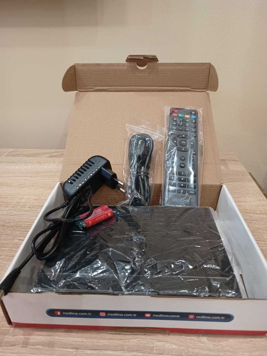 Сателитен приемник Redline S150 HD