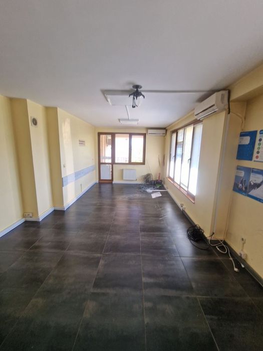 Дава се под наем Четиристаен апартамент в София, Лагера - 152 кв.м за 1100 € - Снимка #3