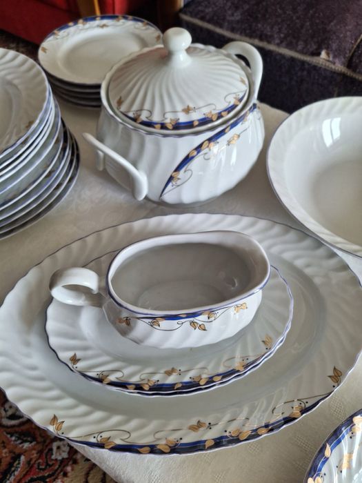 Порцеланов сервиз за хранене 24 части