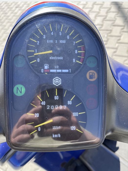 Piaggio Vespa cosa 200 doua scutere la pret de unul