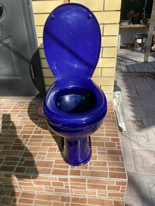 Унитаз в хорошем состоянии