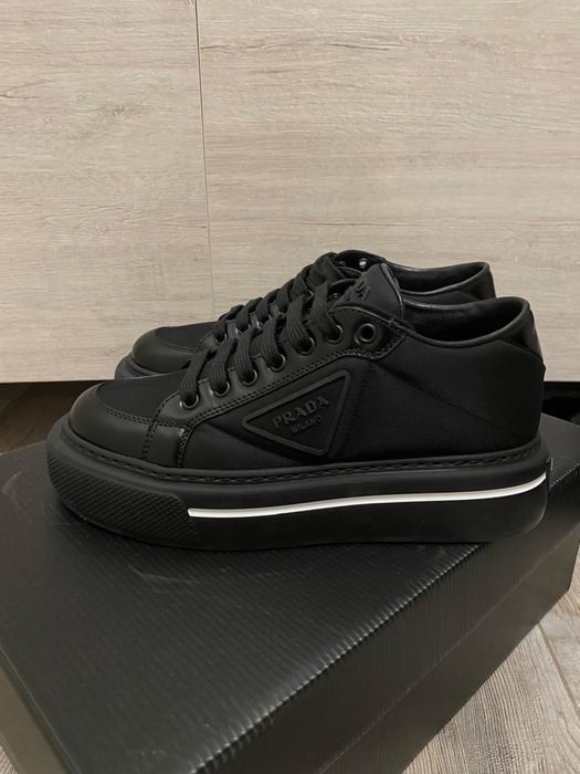 Prada кроссовки, ориганл Прада кожанные