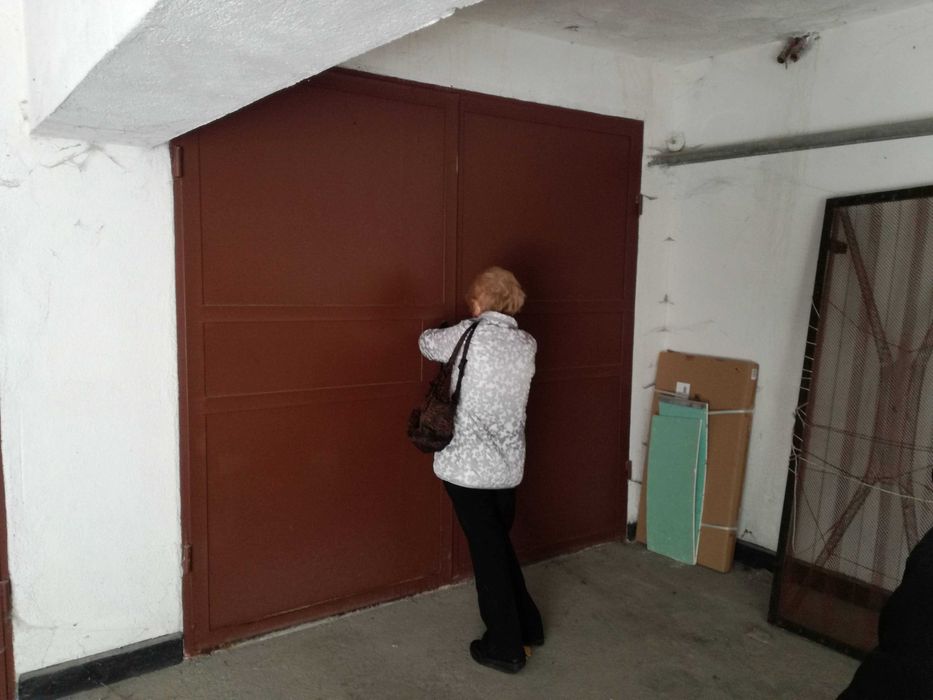 Дава се под наем Гараж / Паркомясто в Сливен, Център - 23 кв.м за 51 € - Снимка #2