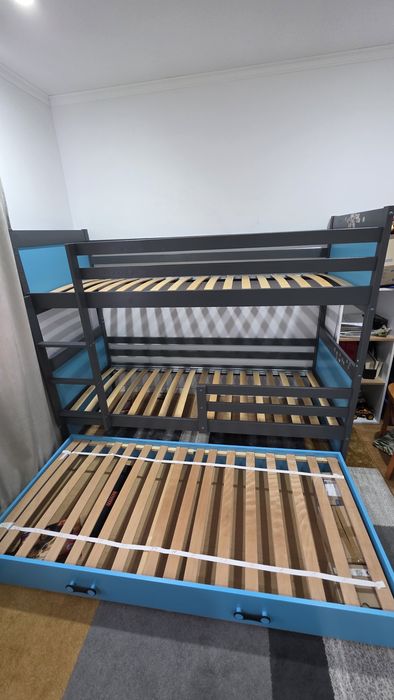 Pat supraetajat 3 persoane