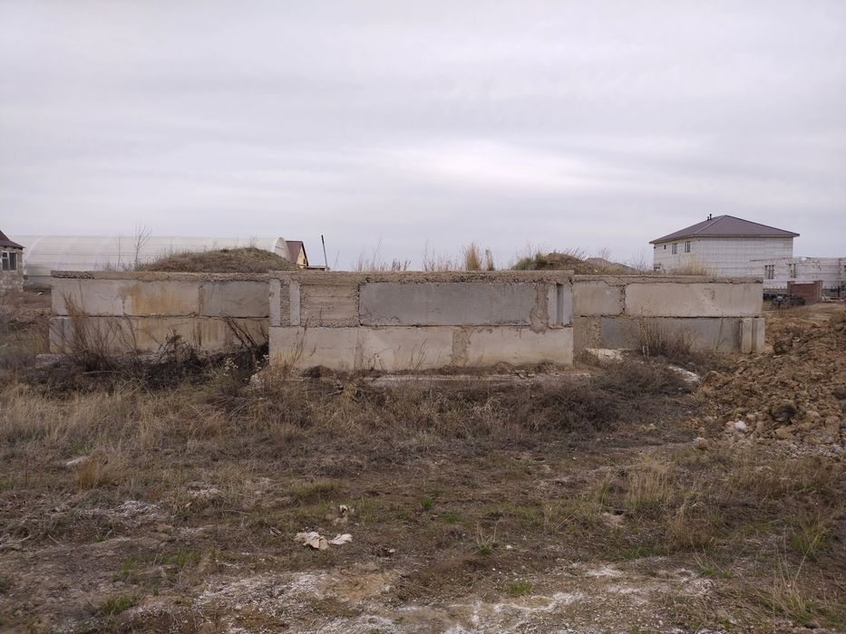 Продам участок с фундаментом