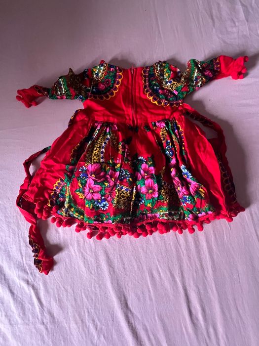 Rochița tradițională bebe 3-6 luni făcută pe comandă