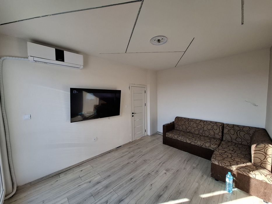 Дава се под наем Двустаен апартамент в Варна, Център - 45 кв.м за 459 € - Снимка #1