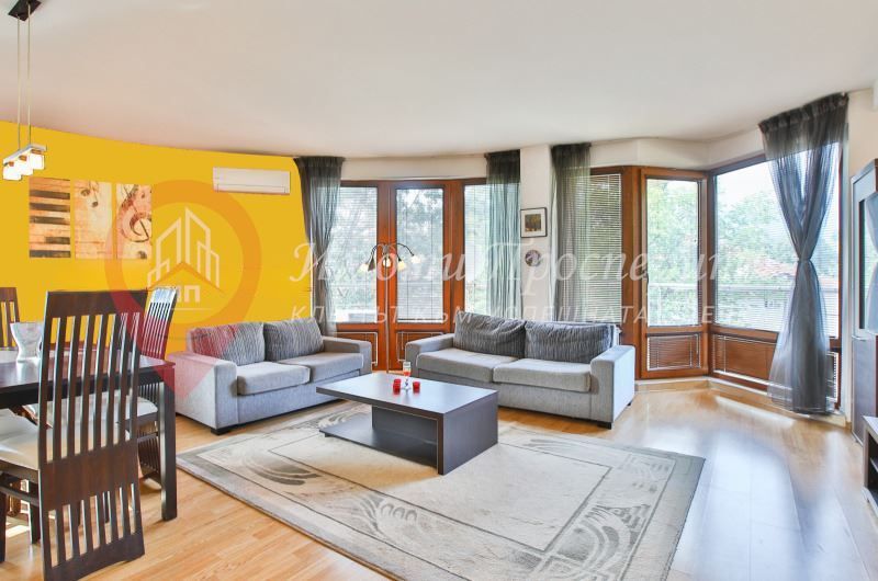 Дава се под наем Тристаен апартамент в София, Лозенец - 125 кв.м за 1200 € - Снимка #1