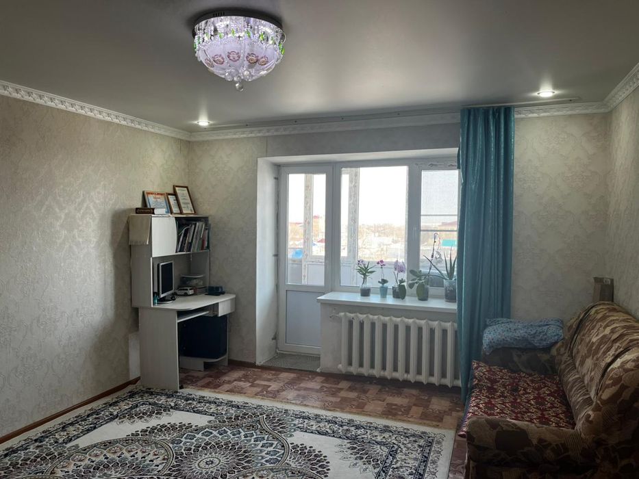 Продам 2 к.кв в с.Бадамша