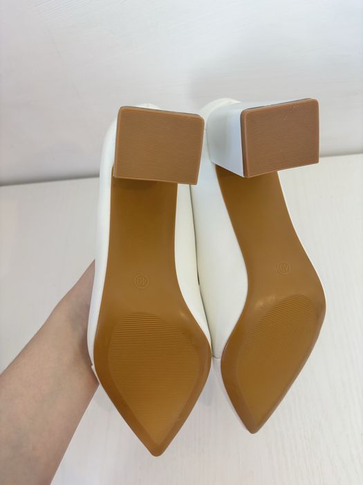 Туфли белые 40 размер