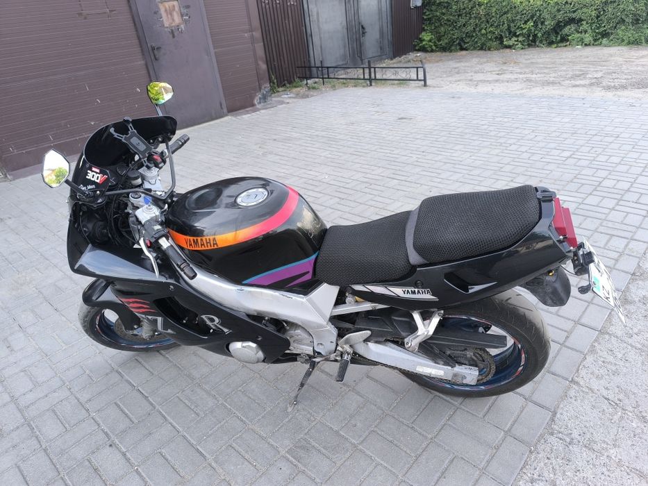 Продам Yamaha FZR600