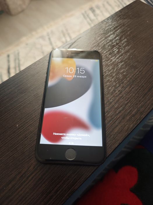 Айфон 7 в хорошем состоянии