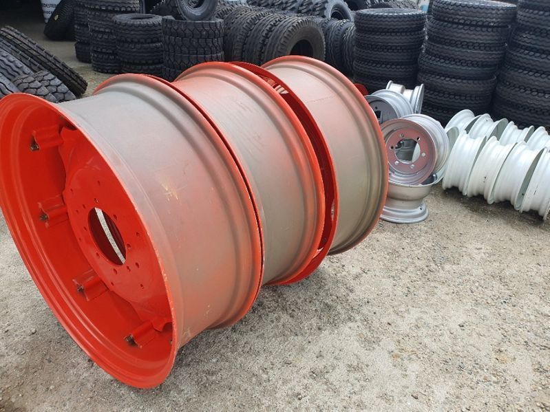 Jante de u650 tractor Romanesc pe spate R38 compatibil 14.00-38 WYZM