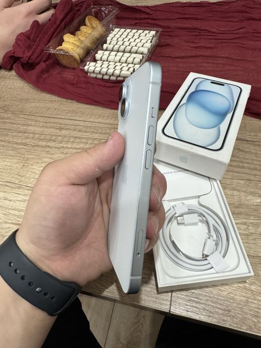 Продам Iphone 15