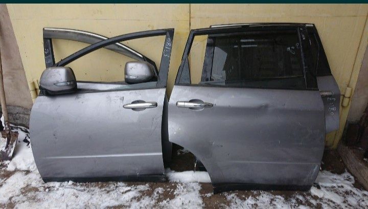 Двери Субару Трибэка В-9