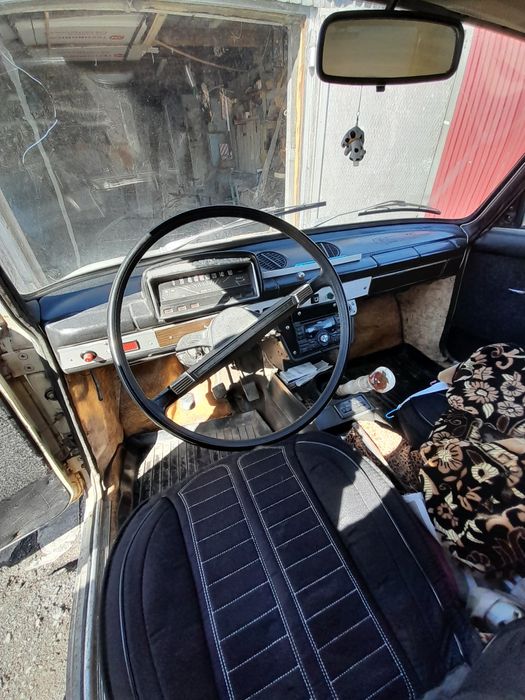 Продаю автомобиль ваз 2102