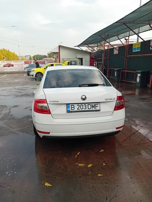 SKODA Octavia 2018 — imagine 4