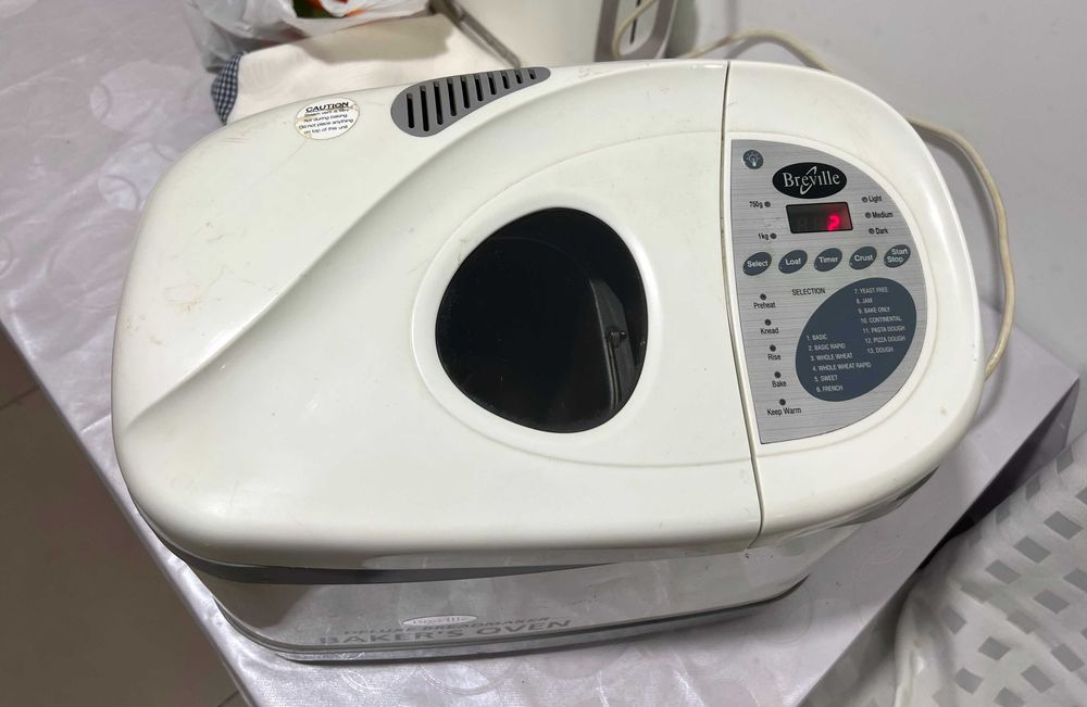 Masina paine Breville BR7L 600W 750g si 1kg functionala cuva inclusa