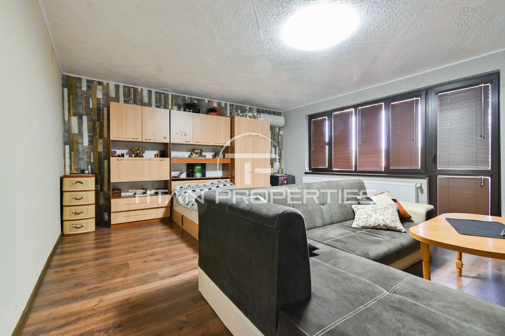 Продава се Къща в Костинброд - 314 кв.м за 1641 €/кв.м - Снимка #12