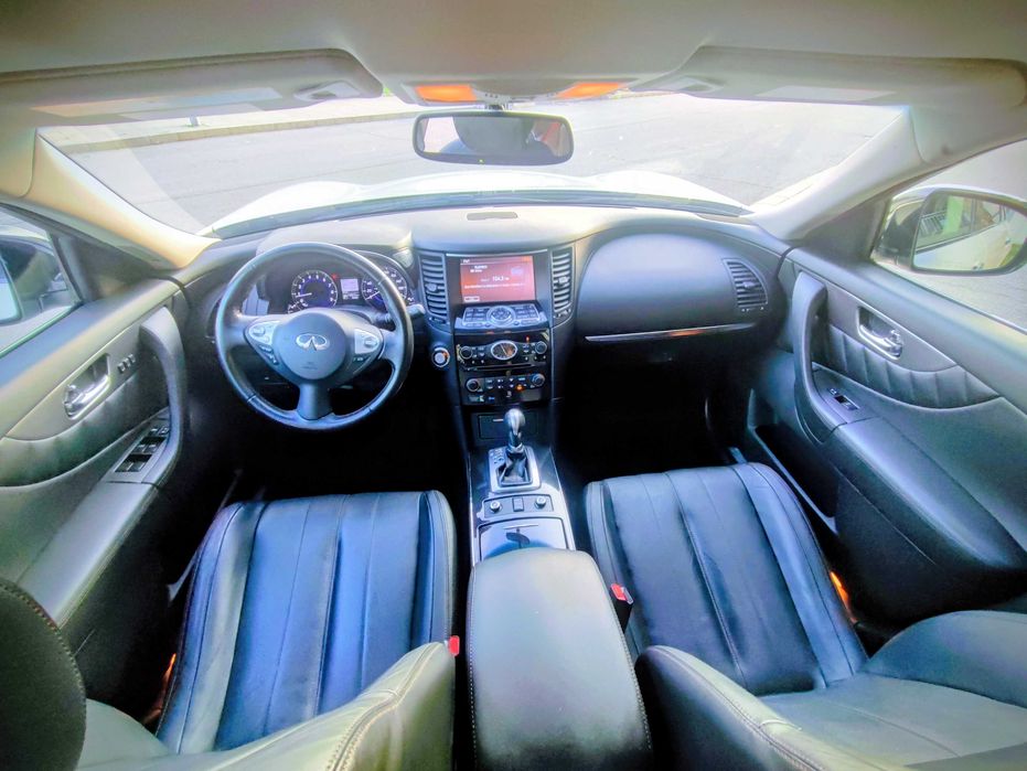 Infiniti QX70 3.7 AWD