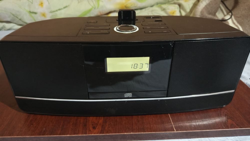 Док станция радио часовник с блутут