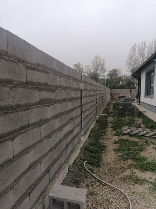 Imprejmuire teren/zidarie constructi