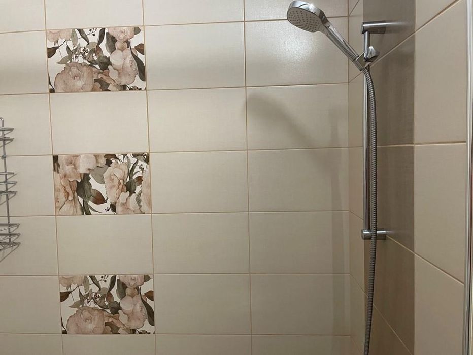 Дава се под наем Тристаен апартамент в София, Студентски град - 125 кв.м за 875 € - Снимка #9