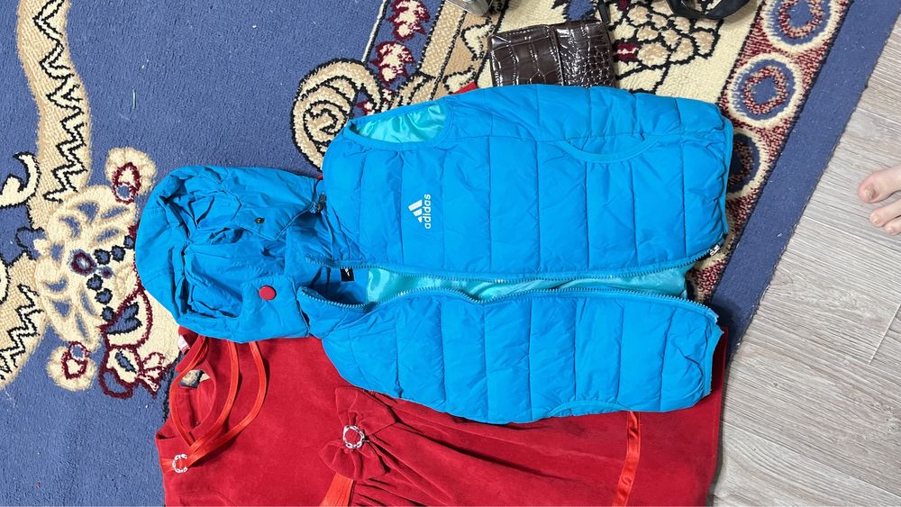 Отдаю вещи бесплатно