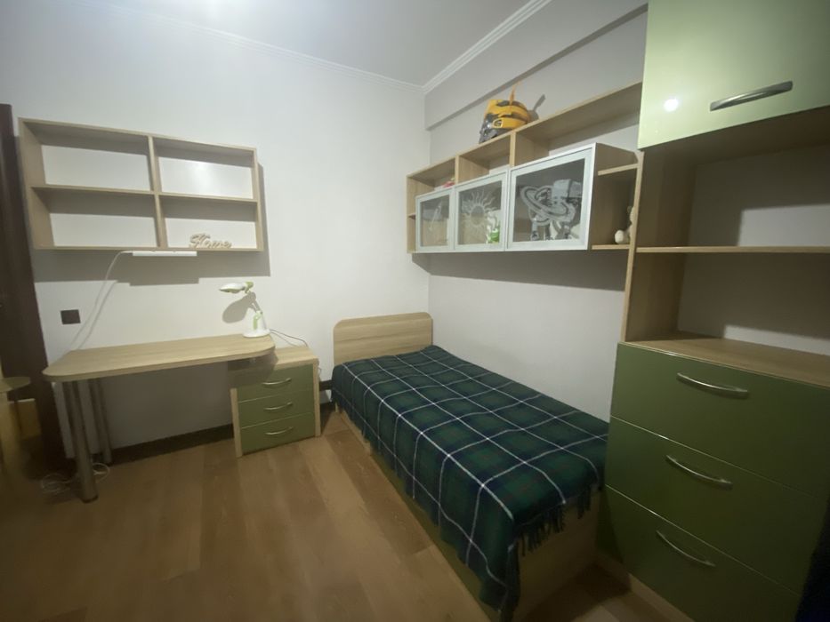 Детский гарнитур  в хорошем состоянии