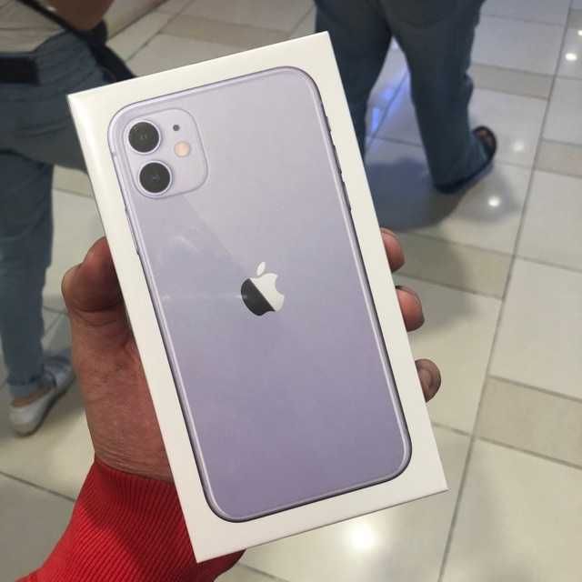 Iphone 11 фиолетовый. Айфон 11 белый и фиолетовый. 14 Айфон 256 ГБ пурпурный. Айфон 11 сиреневый в ломбарде. Apple iphone 11 Purple фото вживую.