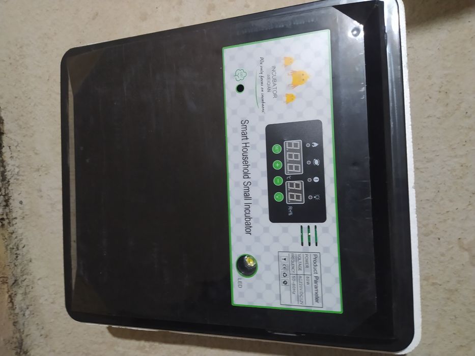 Inkubator sotiladi hali yangi