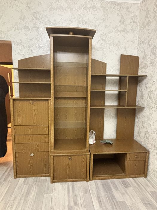 стенка в зал срочно