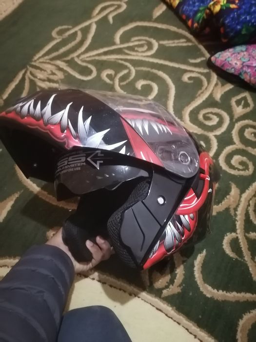 Новый шлем срочно продаётся