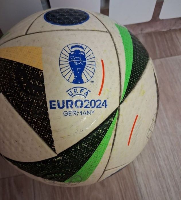 Продам мяч оригинал