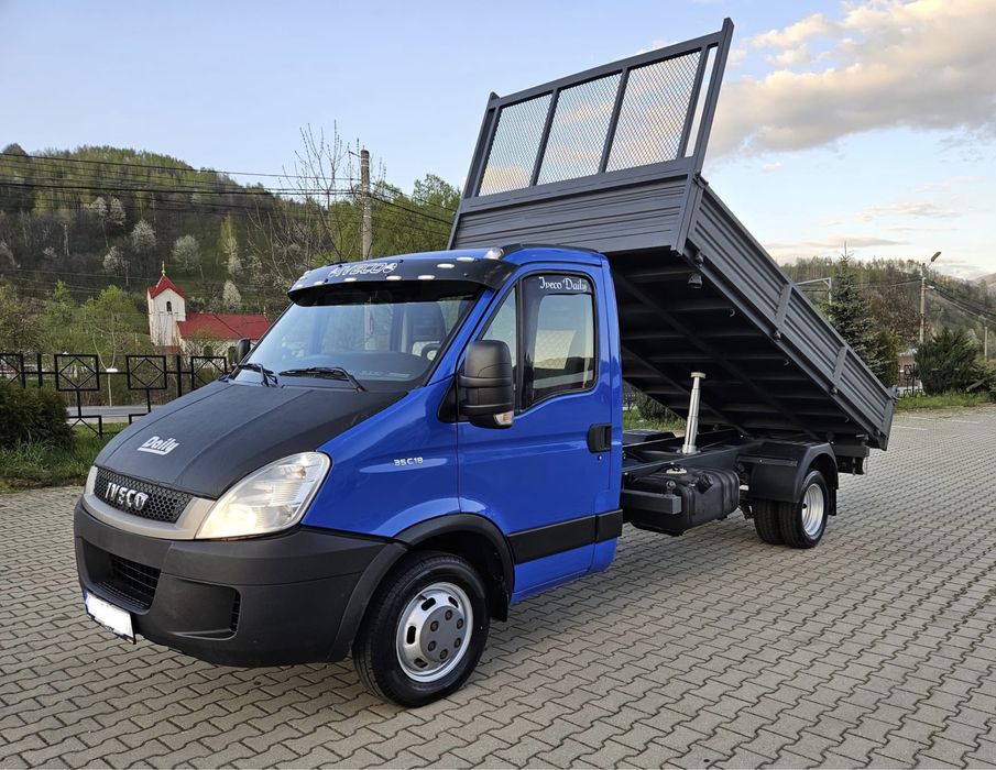 Vand Iveco Daily 35c18 , se conduce cu cat. B, cu anul fabricatie 2012