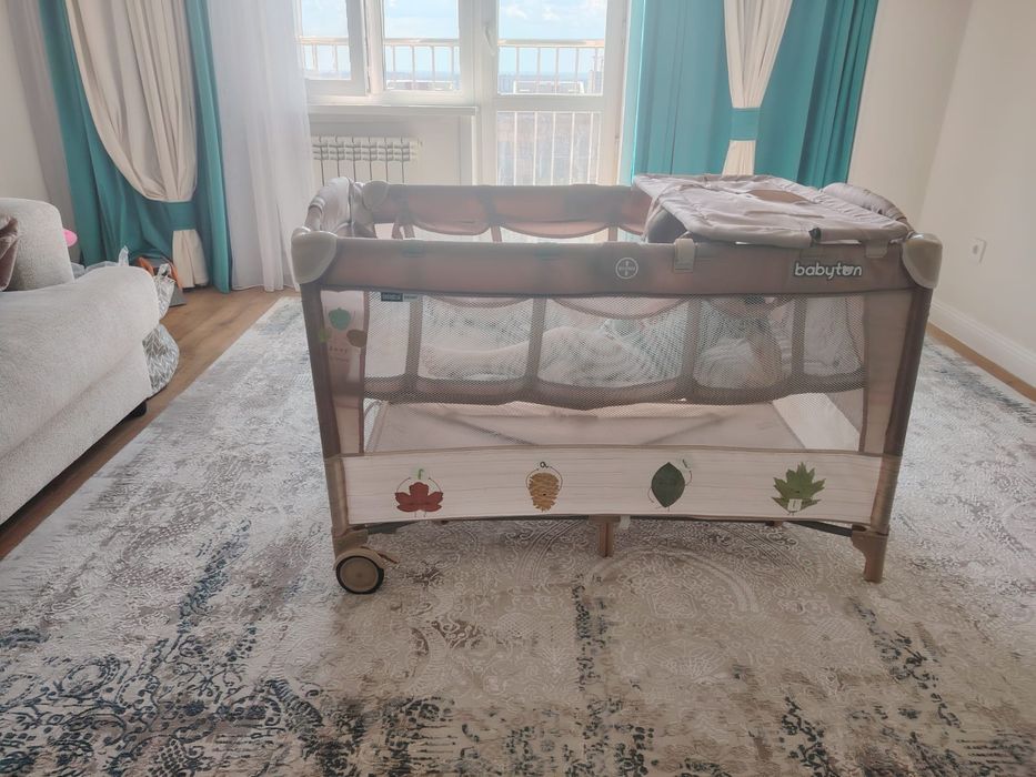 Кровать-манеж Babyton